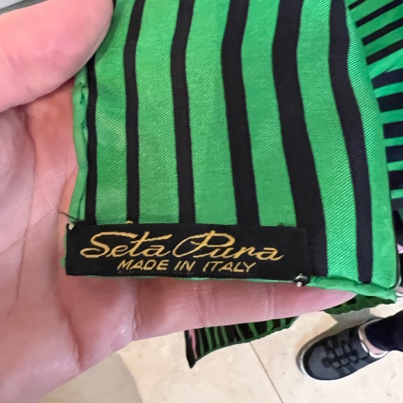 Vintage Seta Pura Silk Scarf - Picture 2 of 3